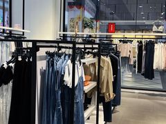 -首创奥特莱斯(西安店)
