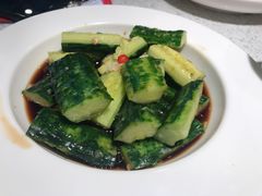 刮皮黄瓜-老佛爷铜炉蛙锅(海岸城店)
