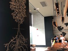 大堂-星巴克(七宝领展广场1F店)