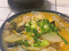 -肥汁米蘭香港米线(长宁来福士店)