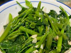-昱龙大盆牛蛙馆(三兴街总店)