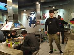 -马路牙子烧烤音乐酒馆(望京店)