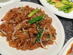 干炒牛河-頂好酒家·经典粤菜(海信广场店)