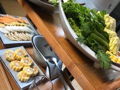 -毛辣果·贵州红酸汤牛肉火锅(西单店)