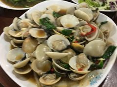 -班赞海鲜市场胖阿姨加工点