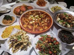 -巴特餐饮6加1音乐餐吧·新疆菜