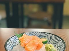 三文鱼刺身-冉冉垄居酒屋·日本料理