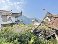 -四川汶川特大地震漩口中学遗址