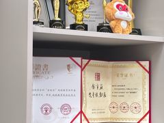-猴有戏教育戏剧·音乐剧·主持口才·演讲朗诵辩论(环球港华师大校区)