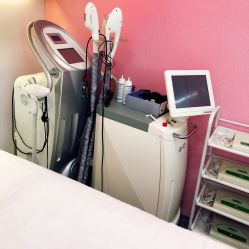 -斐尔国际皮肤管理中心