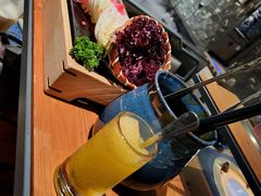 -湊湊火锅·茶憩(南京东路悦荟店)