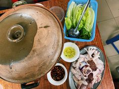 炭炉果鸡煲-威邵鸡煲(西华路总店)