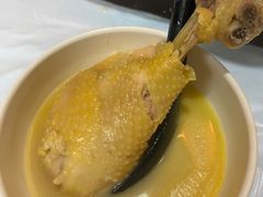 -鲜入围煮花胶鸡海鲜火锅