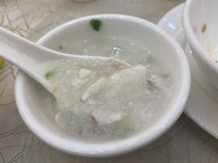 招牌鱼茸粥-轩记海鲜餐厅·四十五年老字号·经典粤菜(西区彩虹店)