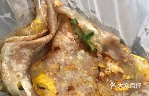 Simple Pork Tenderloin Crispy Pancake with Lettuce