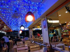 -J Daeng Seafood