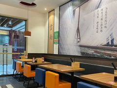 -阿香米线(大唐西市大润发店)