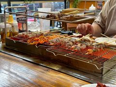 -哈尔滨小酒馆·鲜肉现穿自助烧烤(康新花园店)