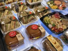 -巴黎贝甜(大宁国际商业广场店)