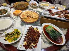 -蔼若春.传承三十年云南菜(金碧公园店)