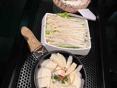 -左庭右院鲜牛肉火锅(环球港店)