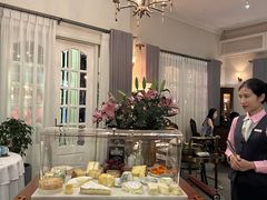 -La Villa French Restaurant