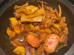 -锅飘飘·东北铁锅炖(雨花客厅店)