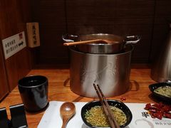 -独食火锅·半米屋台(直营总店)