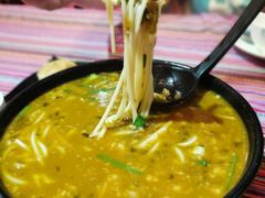 -香巴拉云南餐厅(华莱坞店)