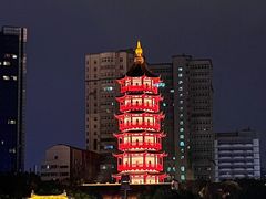 -绳金塔