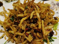 干煸茶树菇-那家老院子东北菜·饺子·小鸡炖蘑菇(艳华街店)