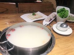 -龙记斑鱼火锅鲜切牛肉自助(红山路店)