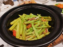 -彩福皇宴(皇室堡店)