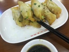 -小姜锅贴(凤凰街店)