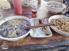 -小河无名面馆