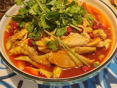 -川流不息·地道川菜·小龙虾(新松江路店)