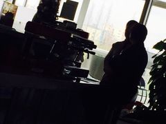 -上海星瀚奔驰4S店(红柳路店)