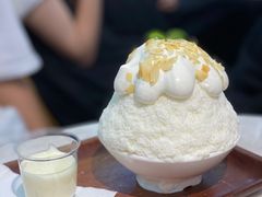 榴莲肉加榴莲冰淇淋-丹礼糖甜品