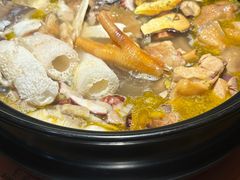 -一朵菌·野生菌探索家火锅(南亚店)