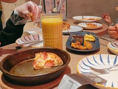 -必胜客(上海华谊新所店)