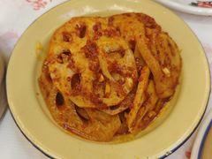 -堂瓦里·33年传统赣菜(第一街区店)