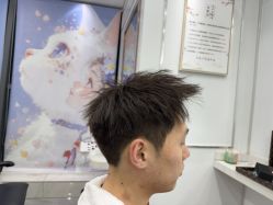 -镁连社·美联社