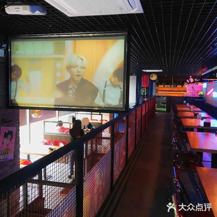 快乐的标配，就是韩餐和姐妹🍻