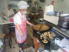 -黄阿姨锅贴大王(万航渡路店)