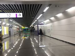 -红土地(地铁站)