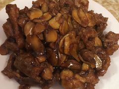 蒜爆羊肉-雅仕聚酒馆