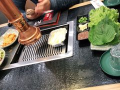 -臻牛烤肉