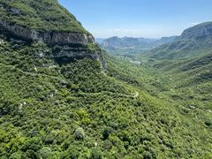 -抱犊寨风景区
