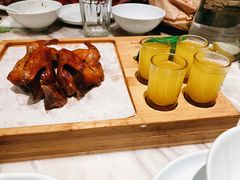 玻璃靓乳鸽-汤城小厨•粤菜•靓汤(西直门凯德MALL店)