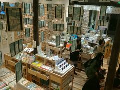 -猫的天空之城概念书店(杭州南宋御街店)